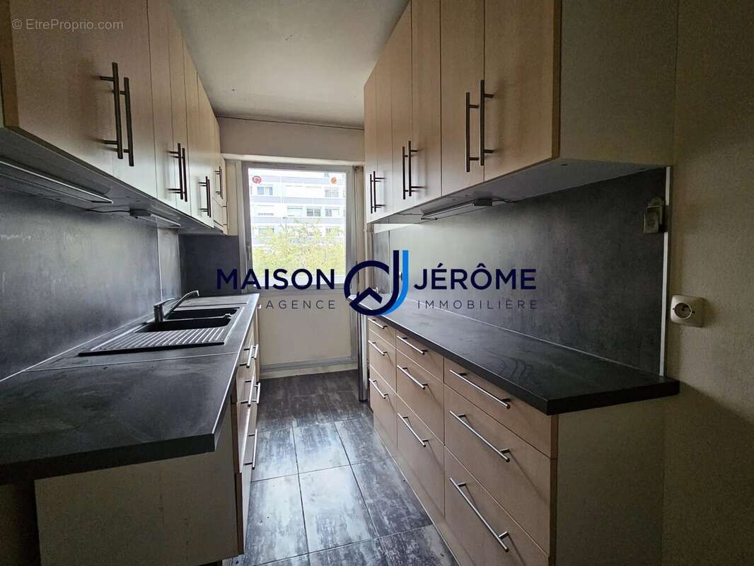 Appartement à CLICHY