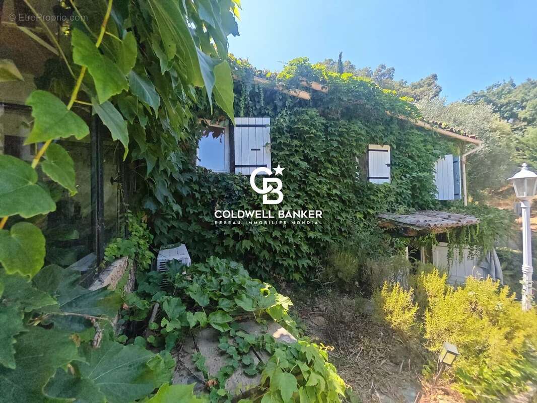 Maison de charme au cœur d’un ancien hameau provençal - photo 2