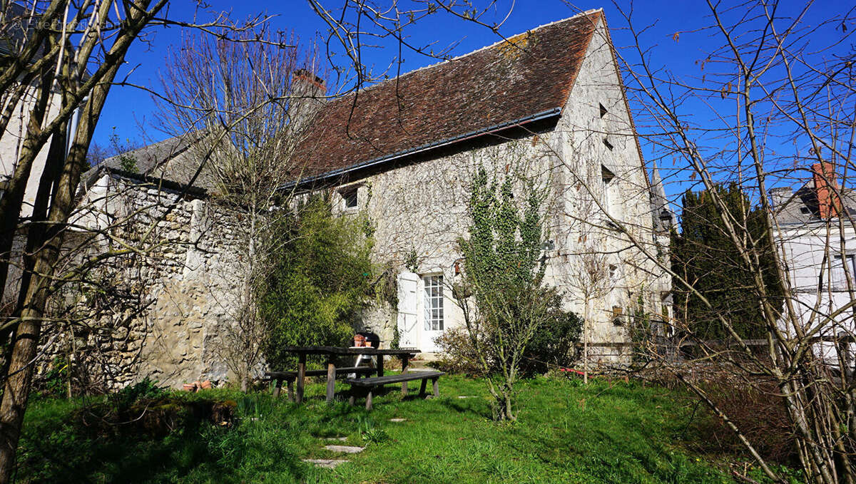 Maison à FERRIERE-LARCON