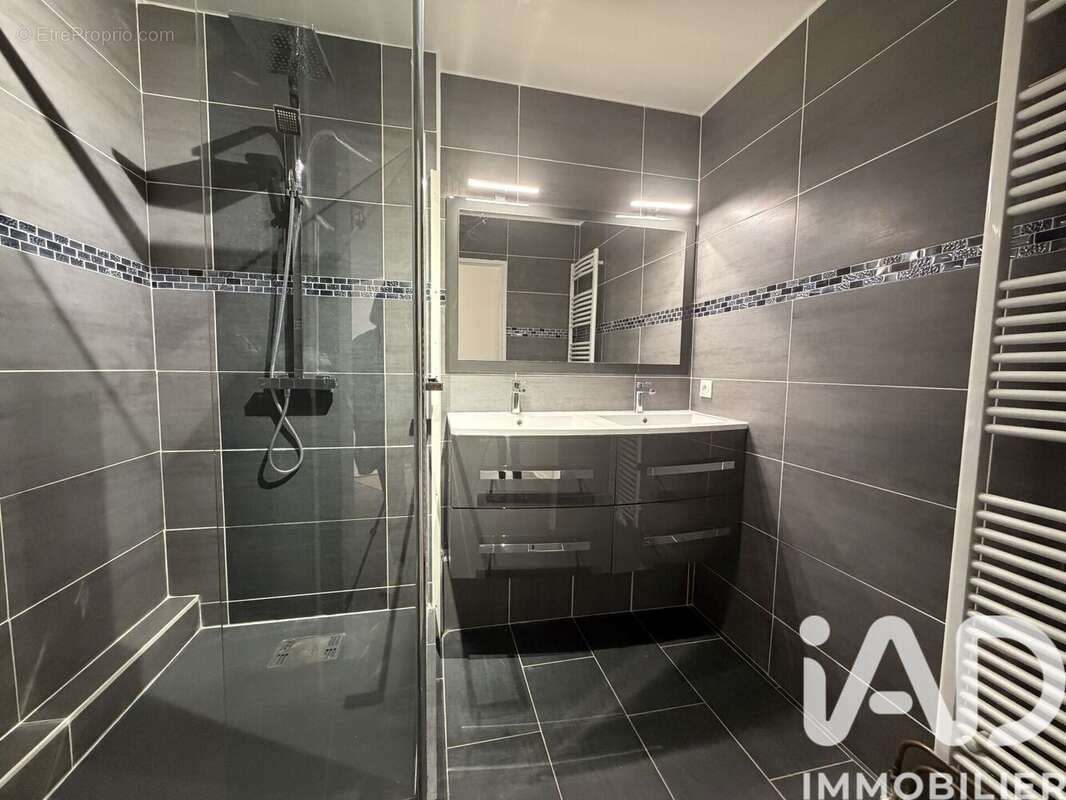 Appartement 59 m² à Torcy  - photo 7