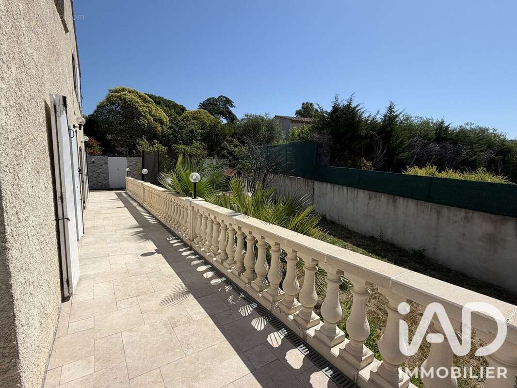 Photo 5 - Maison à LA ROQUETTE-SUR-SIAGNE