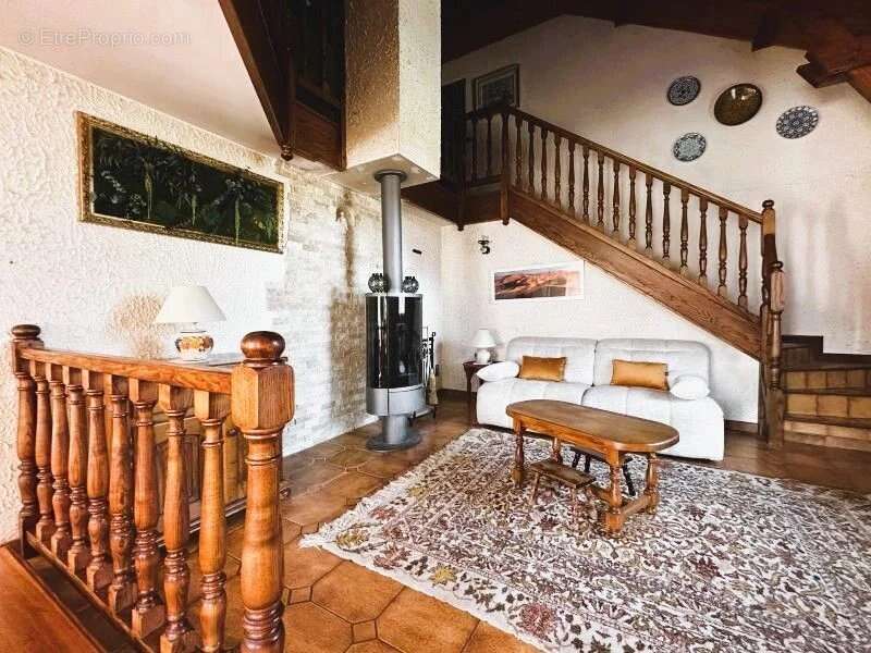 Maison à VILLY-LE-BOUVERET