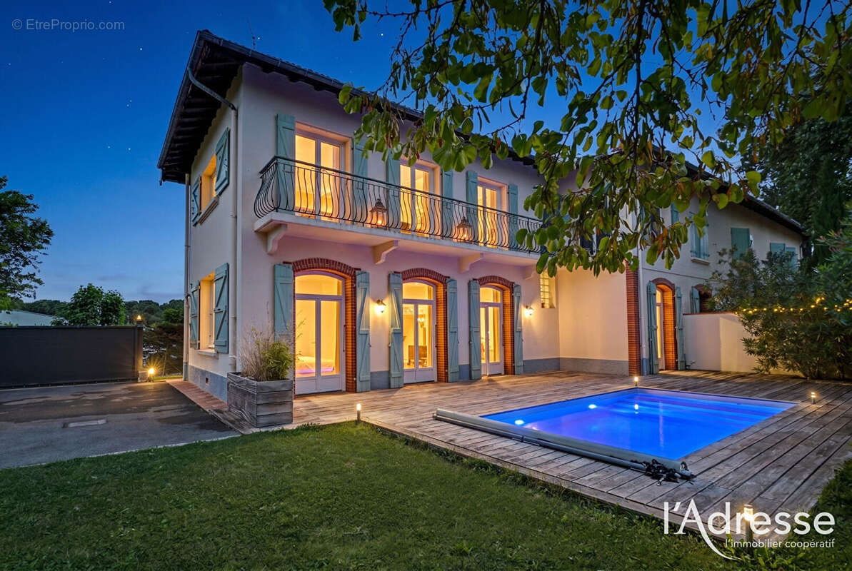 Exclusivité l'Adresse - Maison Toulousaine T5 de 160m² avec Piscine sur un Terrain de 650m² - photo 15