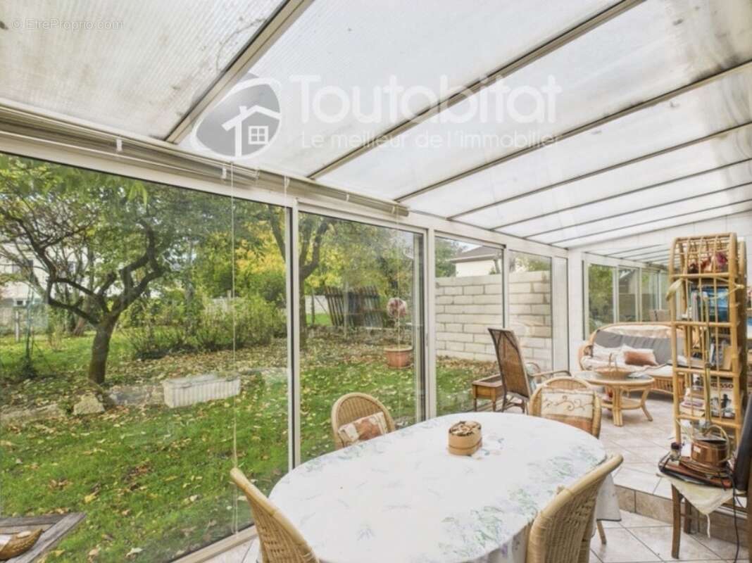 Maison à NOVY-CHEVRIERES