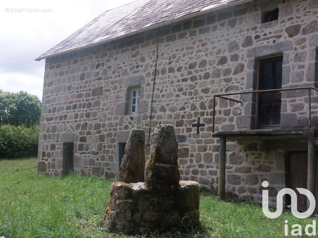 Photo 1 - Maison à MONTEL-DE-GELAT