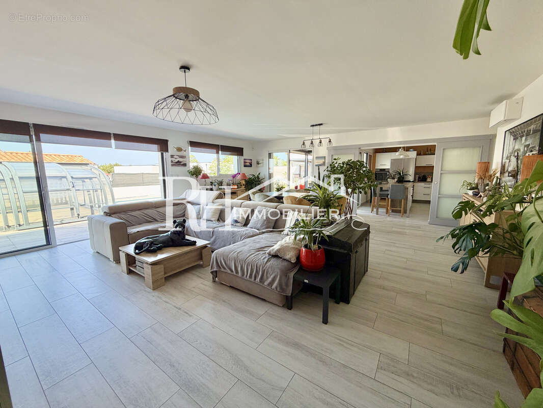 Maison de 2021 avec piscine - photo 2