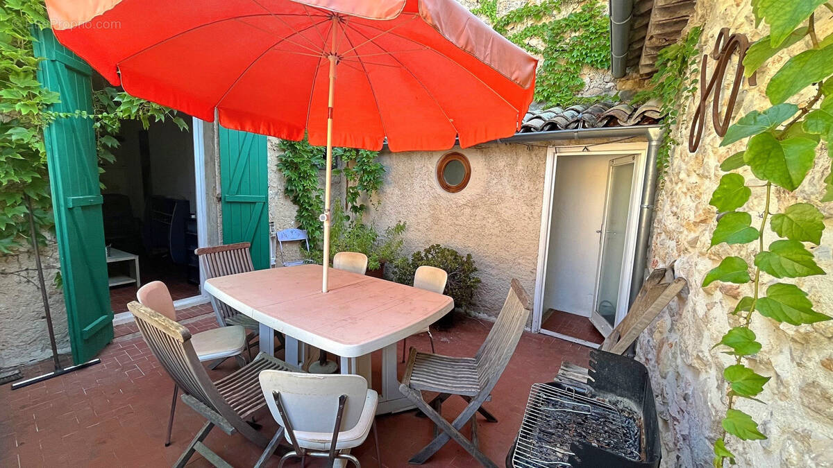 Maison à LA GAUDE