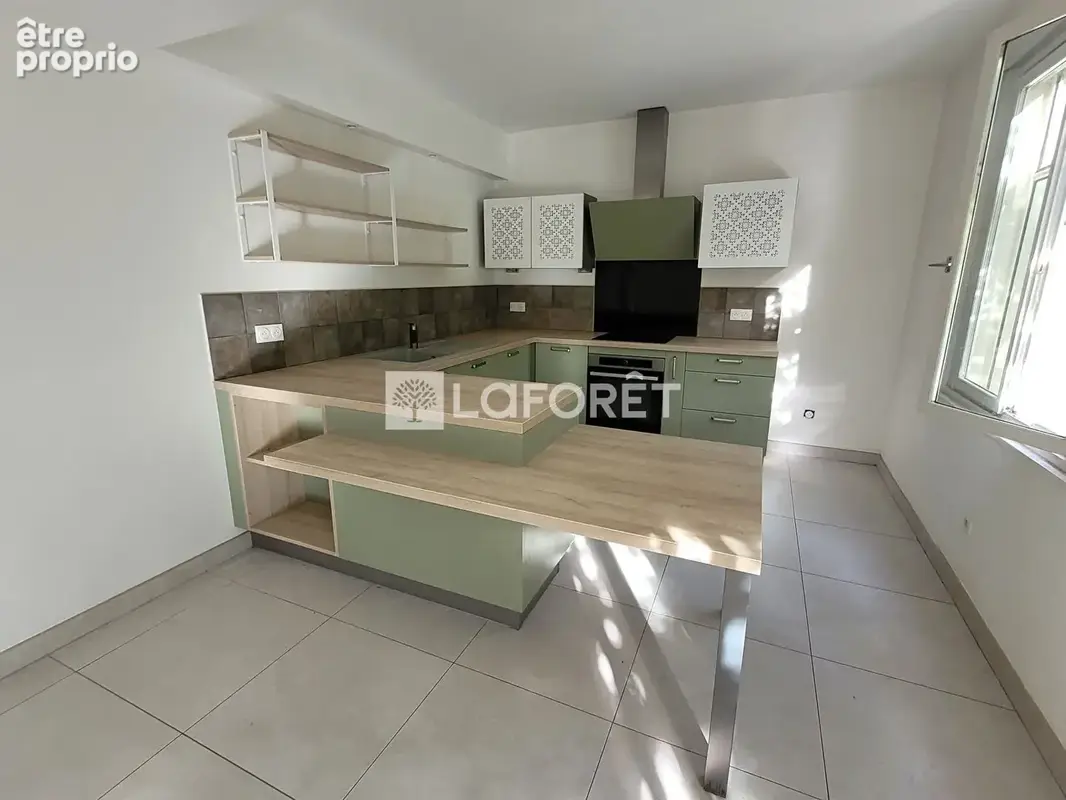 Maison Arles 4 pièce(s) 140 m2 - photo 4