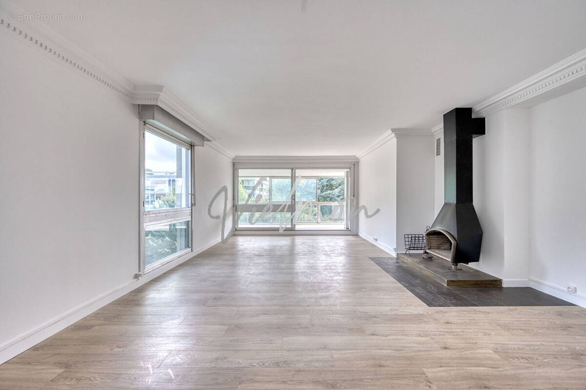 Appartement à LE CHESNAY