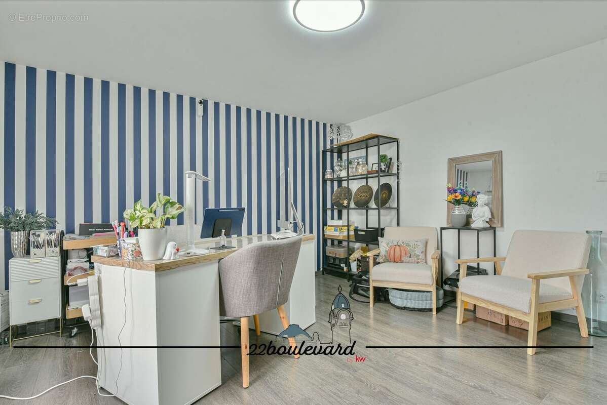 Maison à SAINT-GENEST-SUR-ROSELLE