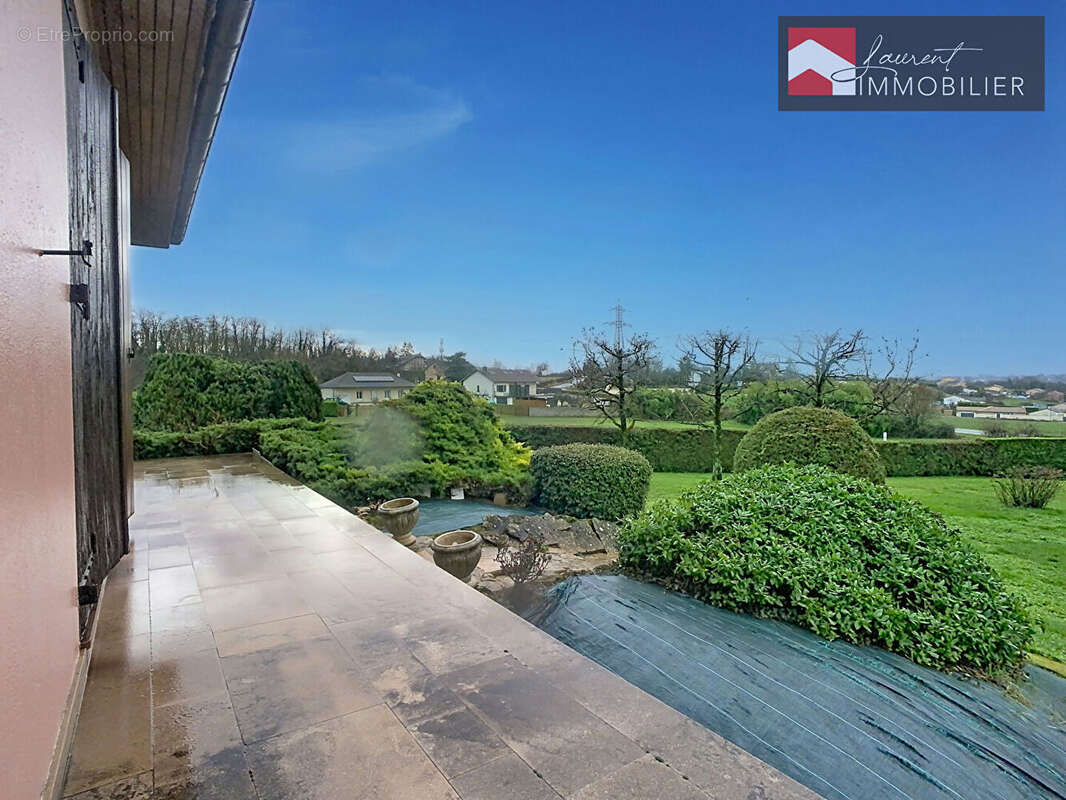À VENDRE : Maison familiale de 156 m² à LACROST - photo 11