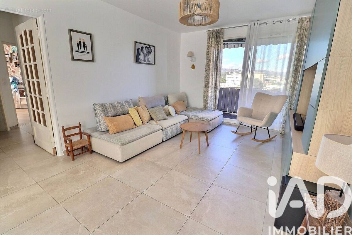 Photo 1 - Appartement à MARSEILLE-13E