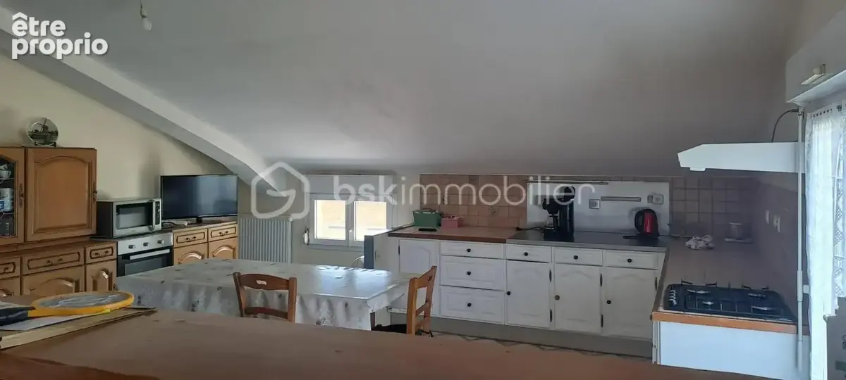 Bâtiment industriel avec vaste appartement – emplacement stratégique - photo 3