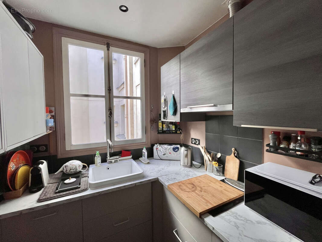 Appartement à PARIS-18E