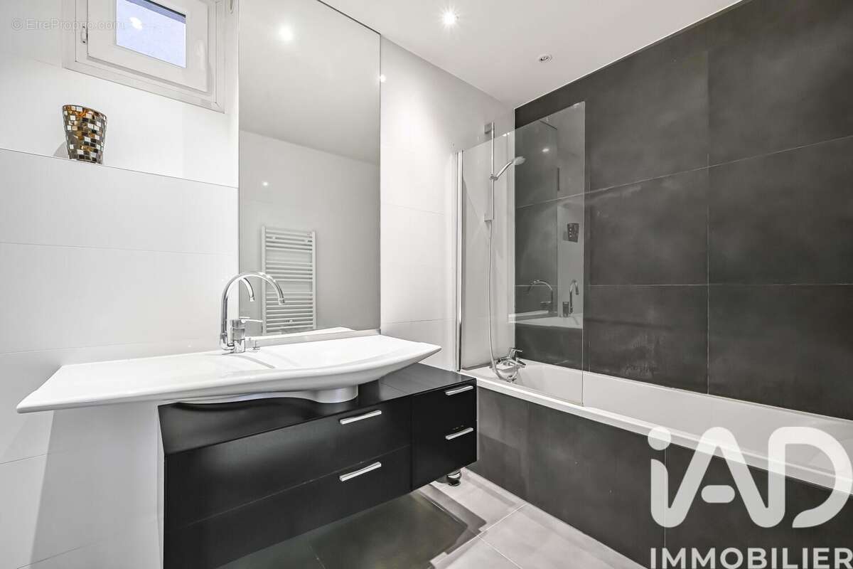 Photo 8 - Appartement à PARIS-4E