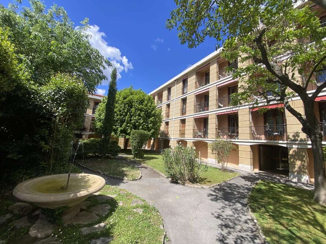 Appartement à AIX-EN-PROVENCE