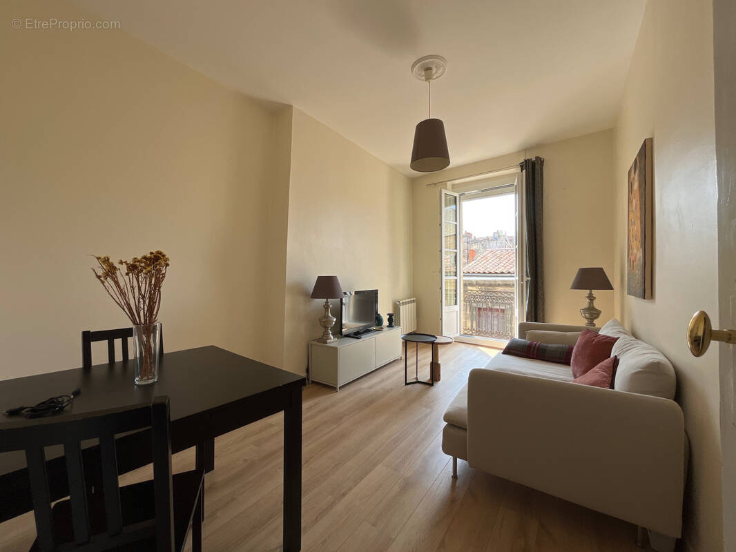 Appartement à BORDEAUX