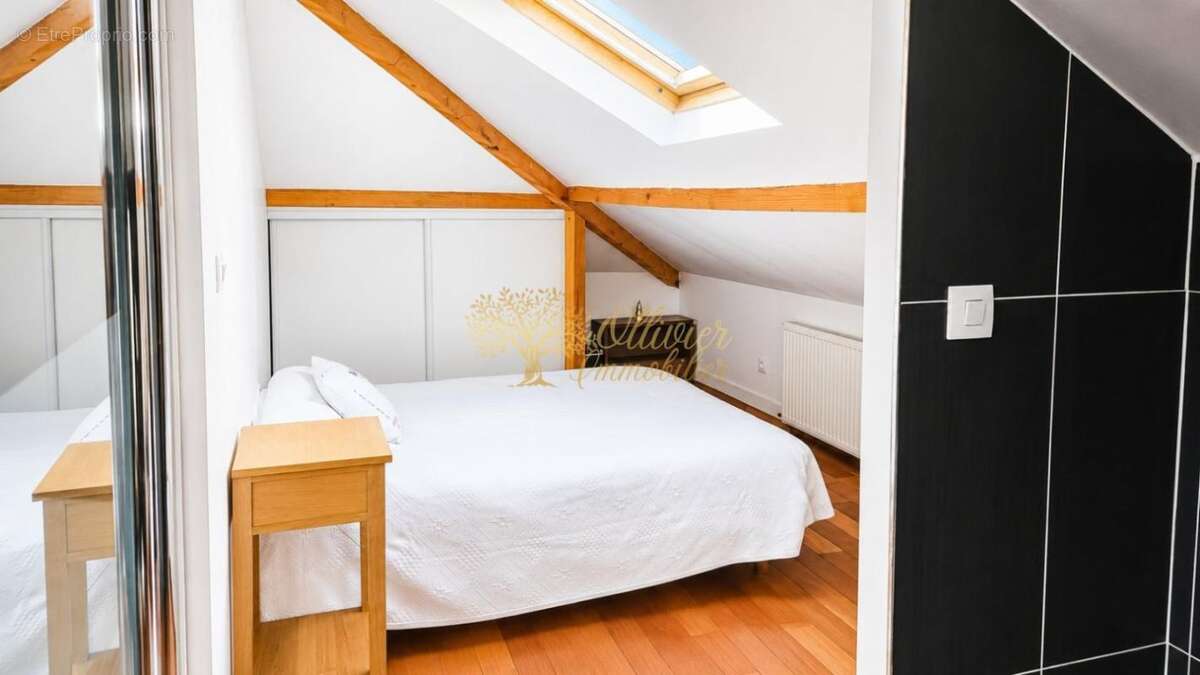 Pavillon 5 pieces - proche rer a et bdm - photo 12
