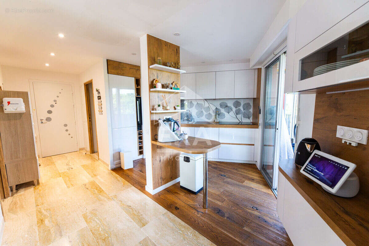 Appartement à MANDELIEU-LA-NAPOULE