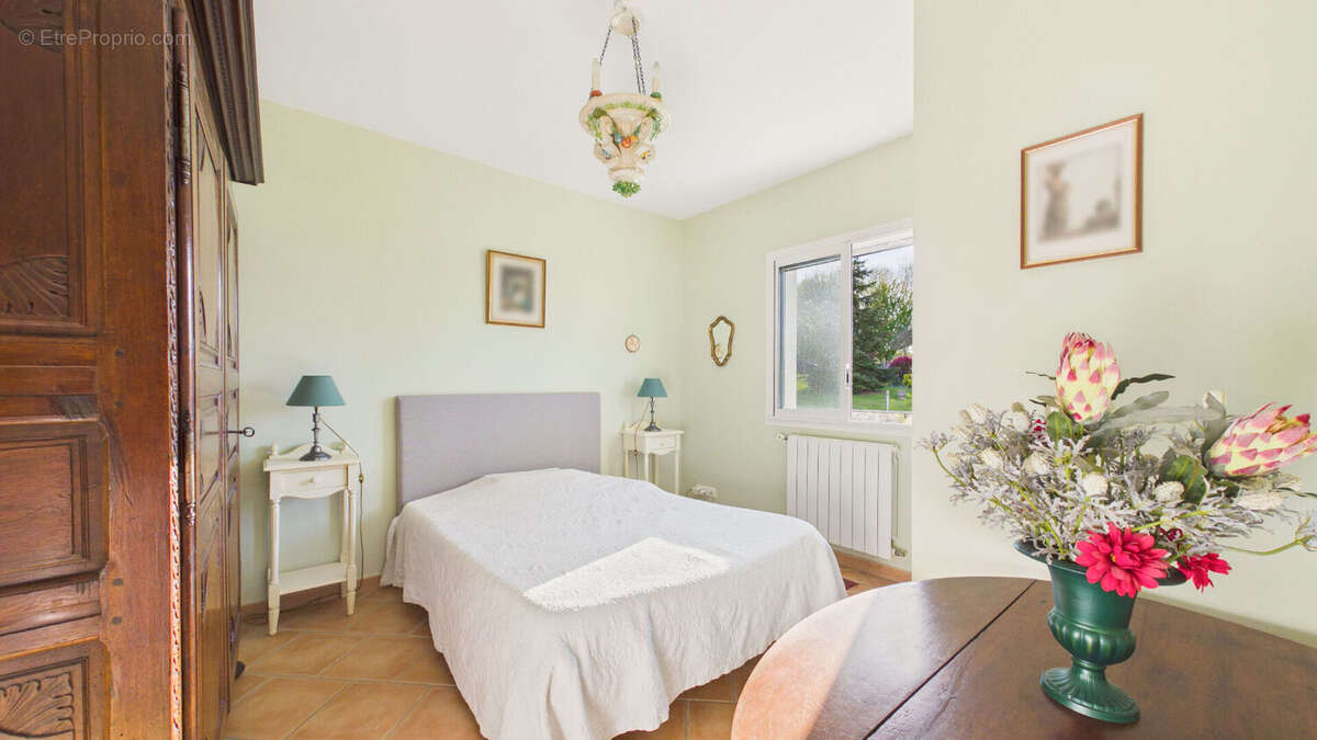 Briscous - Villa individuelle F5 avec piscine - photo 8