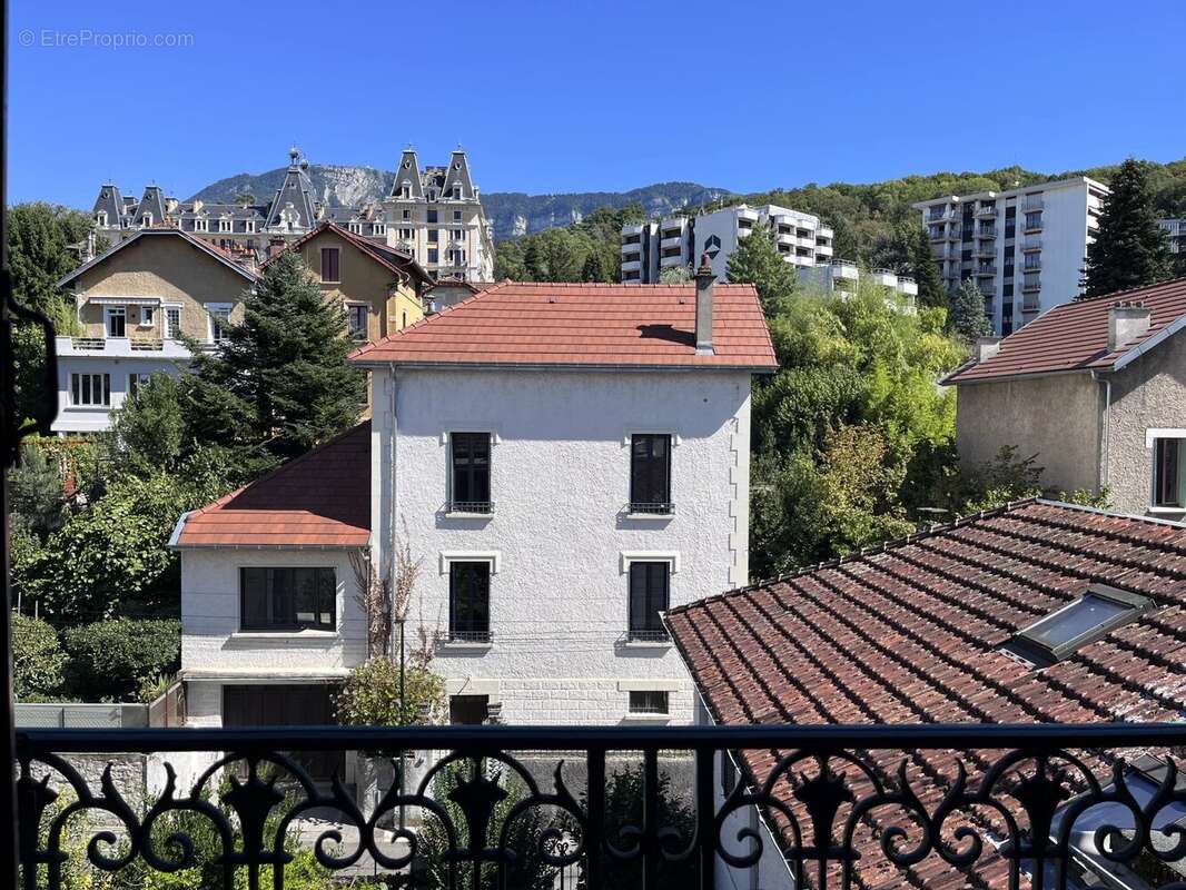 Appartement à AIX-LES-BAINS
