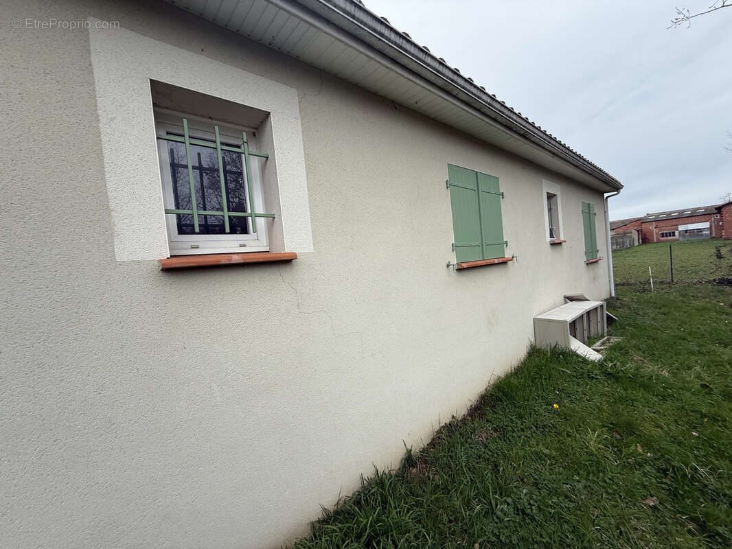 Maison à DIEUPENTALE