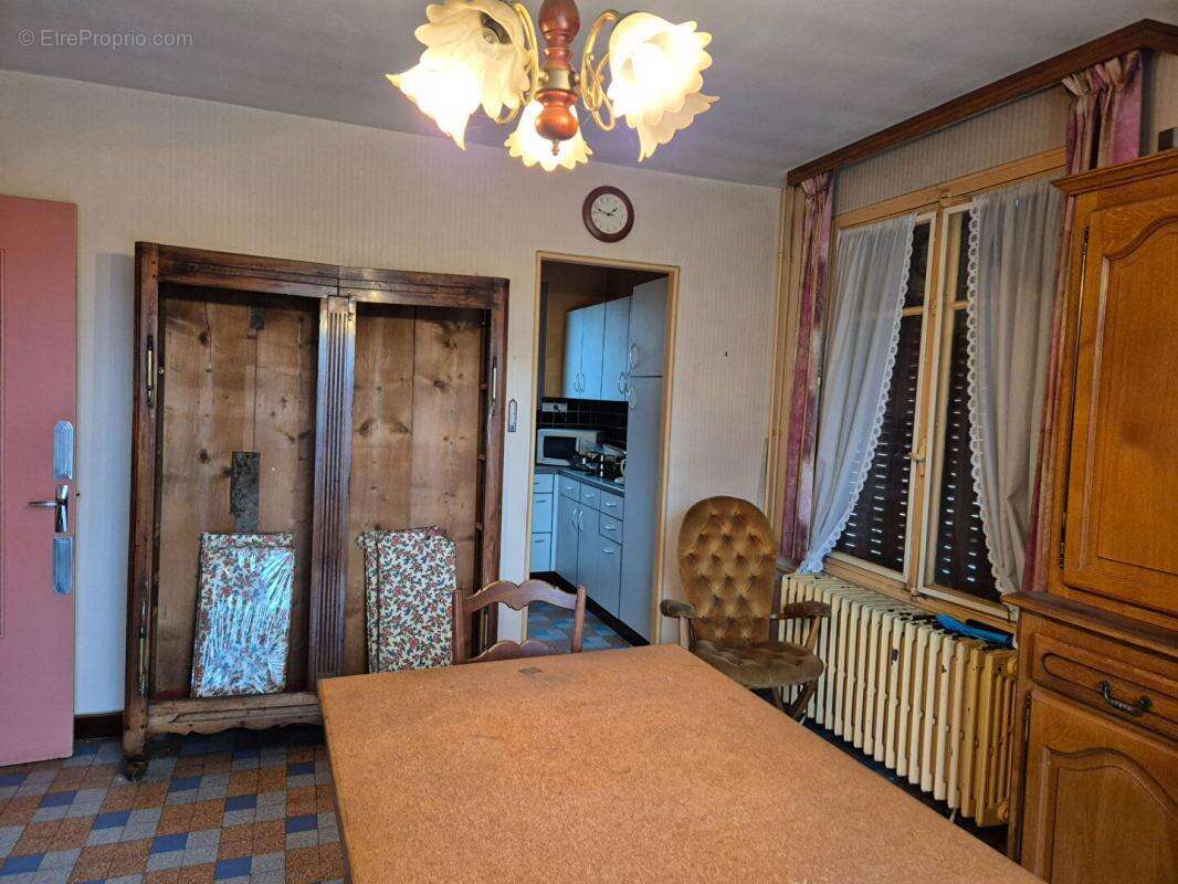 Maison à PORT-SUR-SAONE