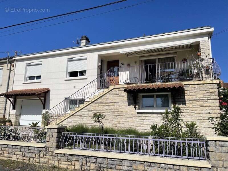 Maison à COULOUNIEIX-CHAMIERS