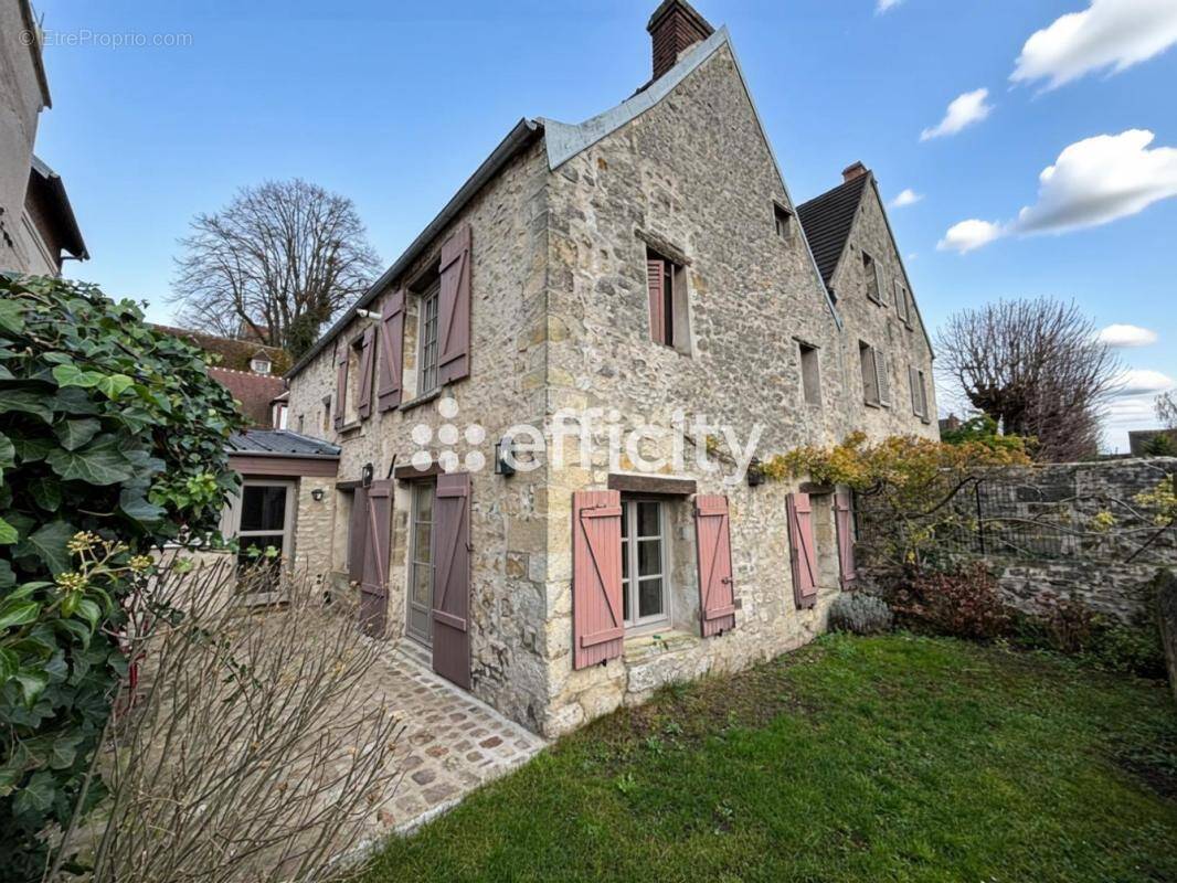 Maison à SENLIS