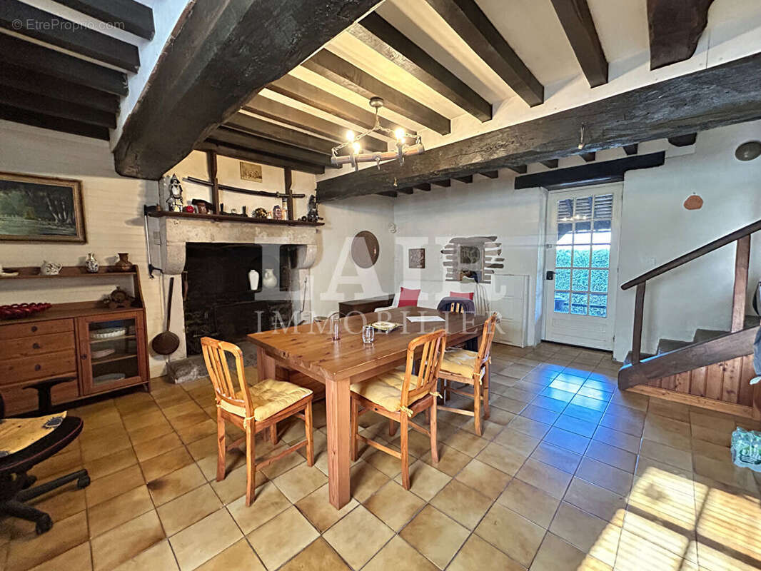 Maison à LA LANDE-DE-GOULT