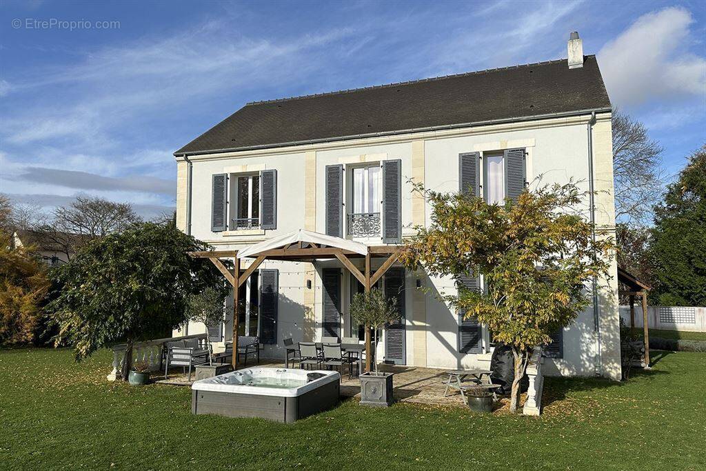 Maison à MERE
