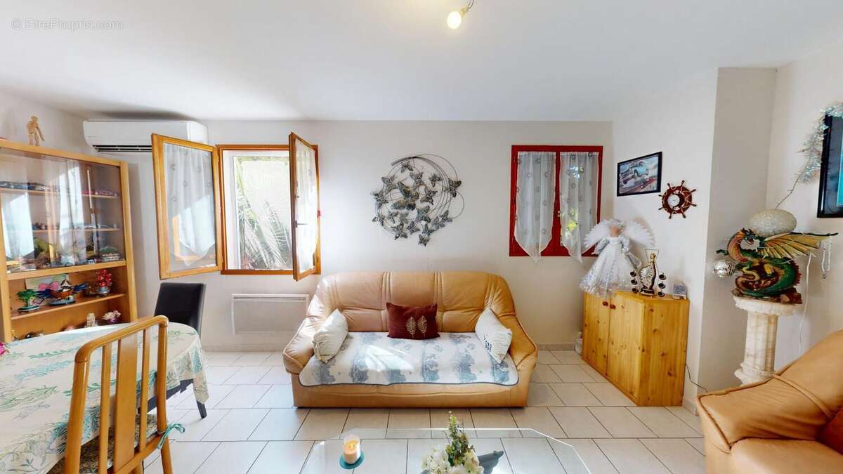 Photo 2 - Maison à LE PRADET