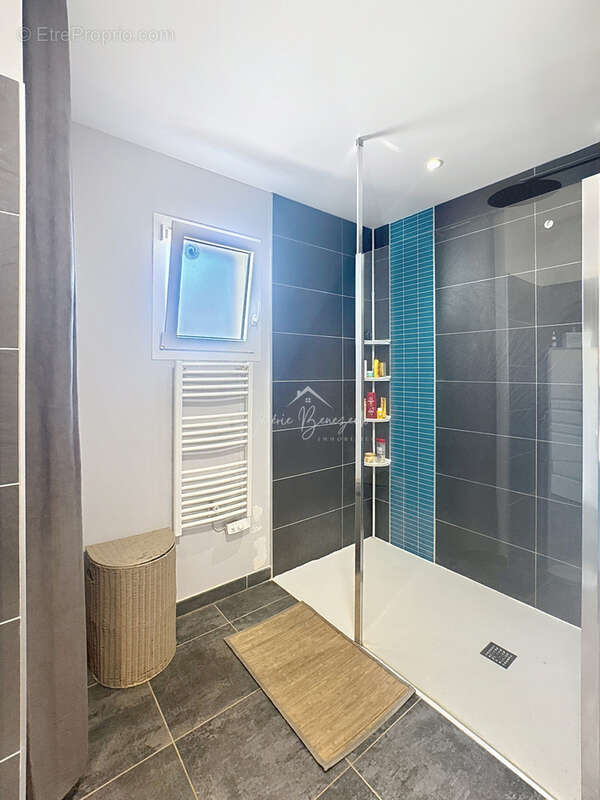 Maison à SAINT-AFFRIQUE