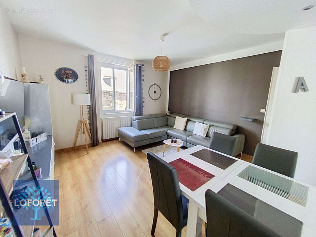 Appartement duplex Fougeres 5 pièce(s) 84 m2 - photo 3