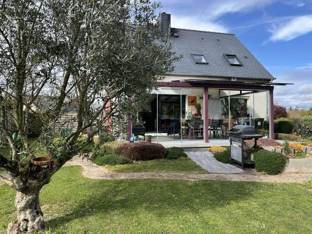 Maison à CARO
