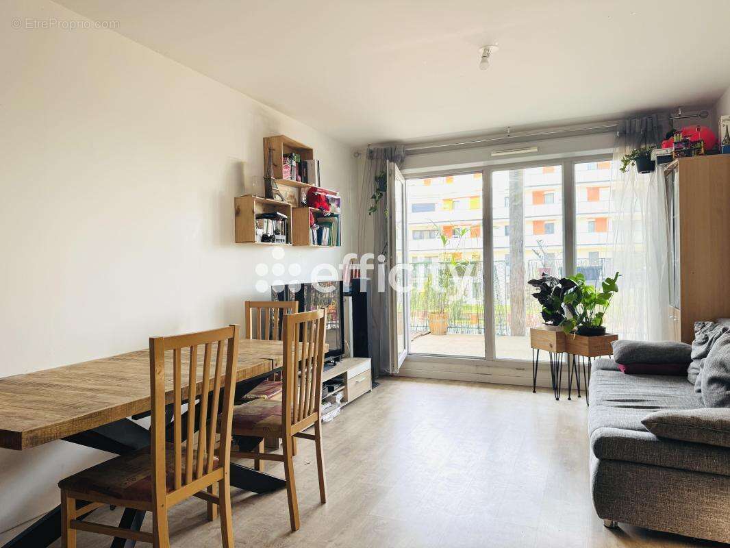 Appartement à ROMAINVILLE