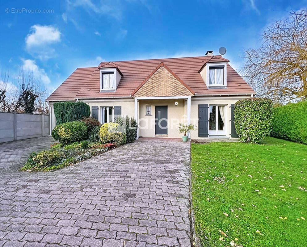 Maison à NOGENT-LE-PHAYE