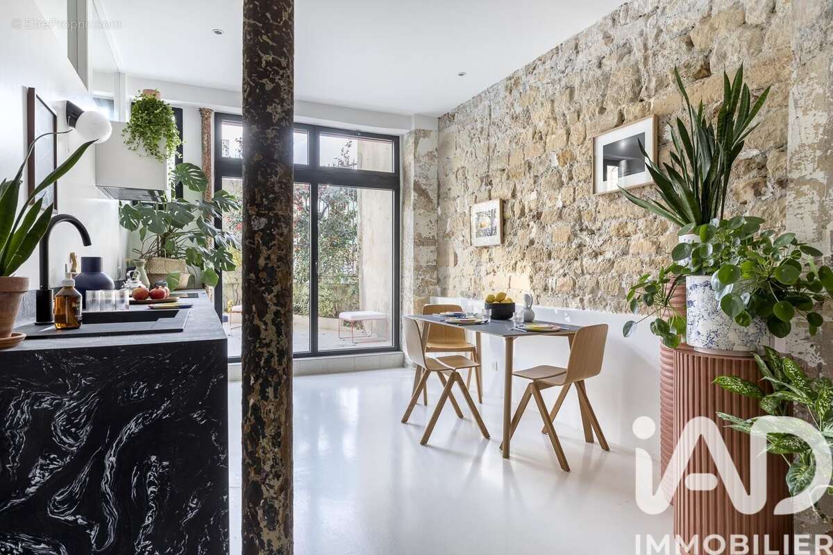 Photo 3 - Appartement à PARIS-20E