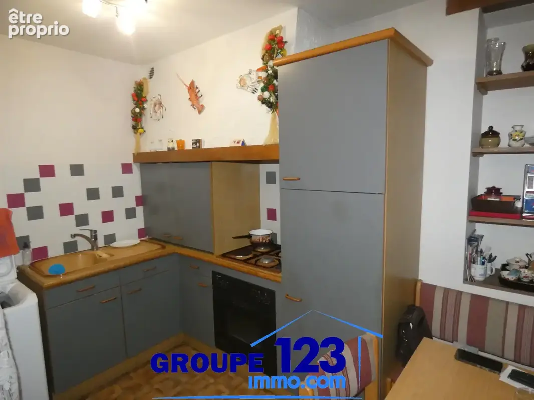Maison et local commercial - photo 3