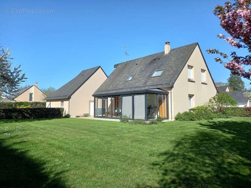 Maison à BONCHAMP-LES-LAVAL