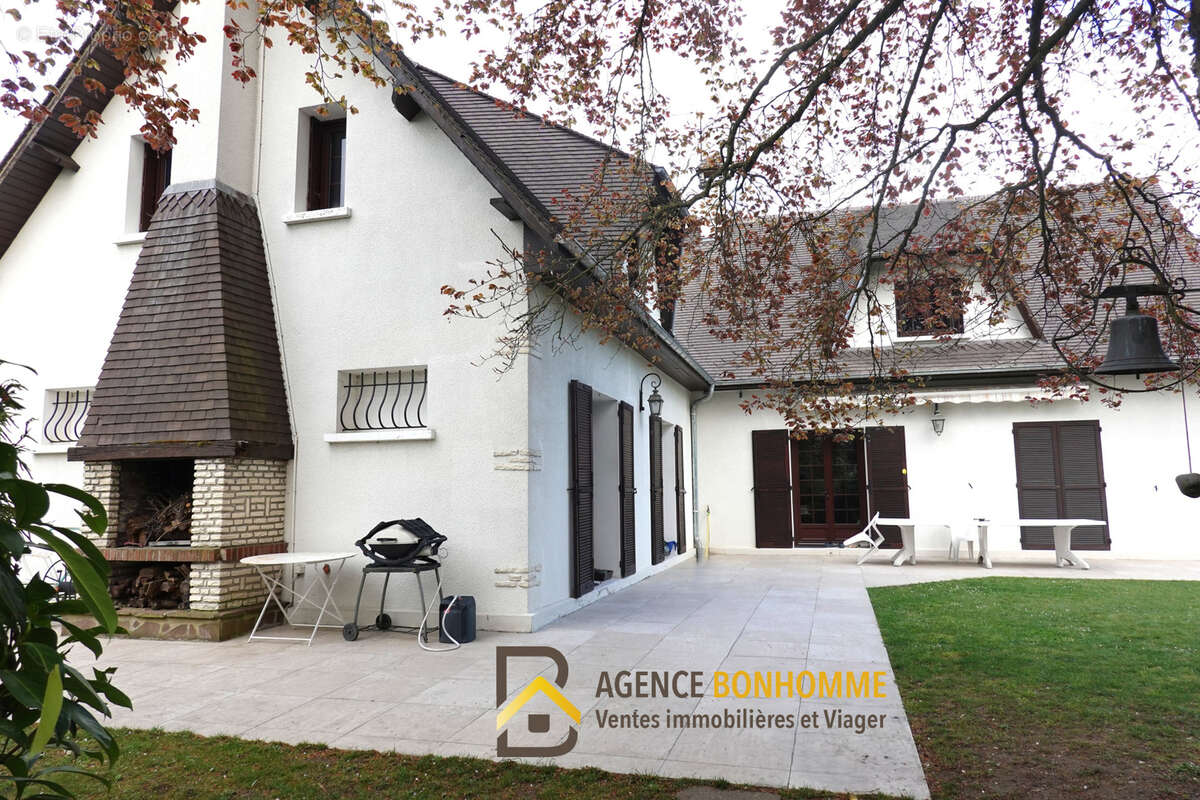 Maison à MANTES-LA-VILLE