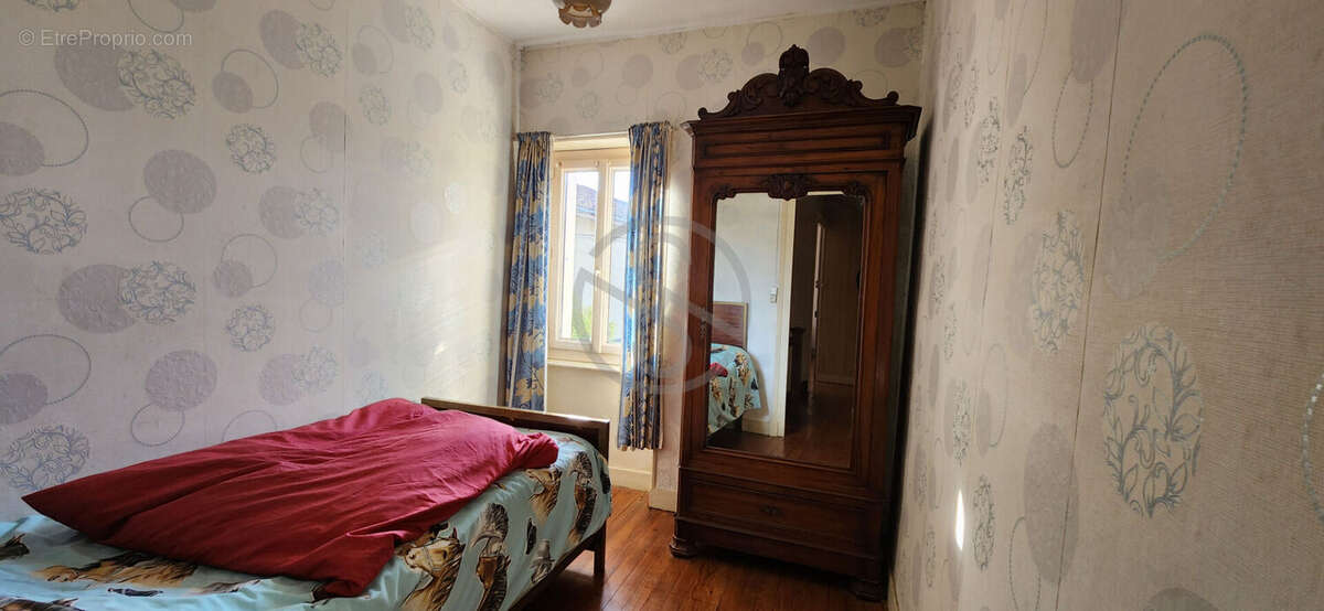 Maison à SARDIEU