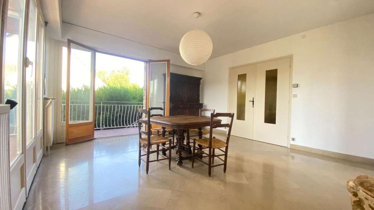 Maison à CHEVIGNY-SAINT-SAUVEUR