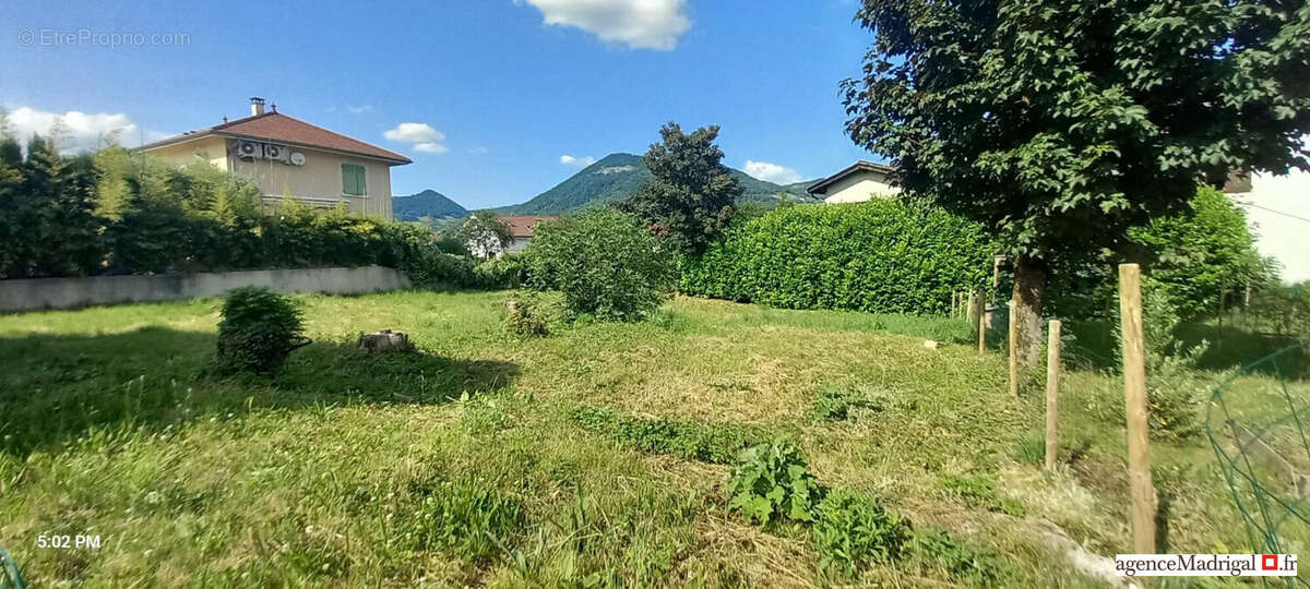 Terrain à VOIRON