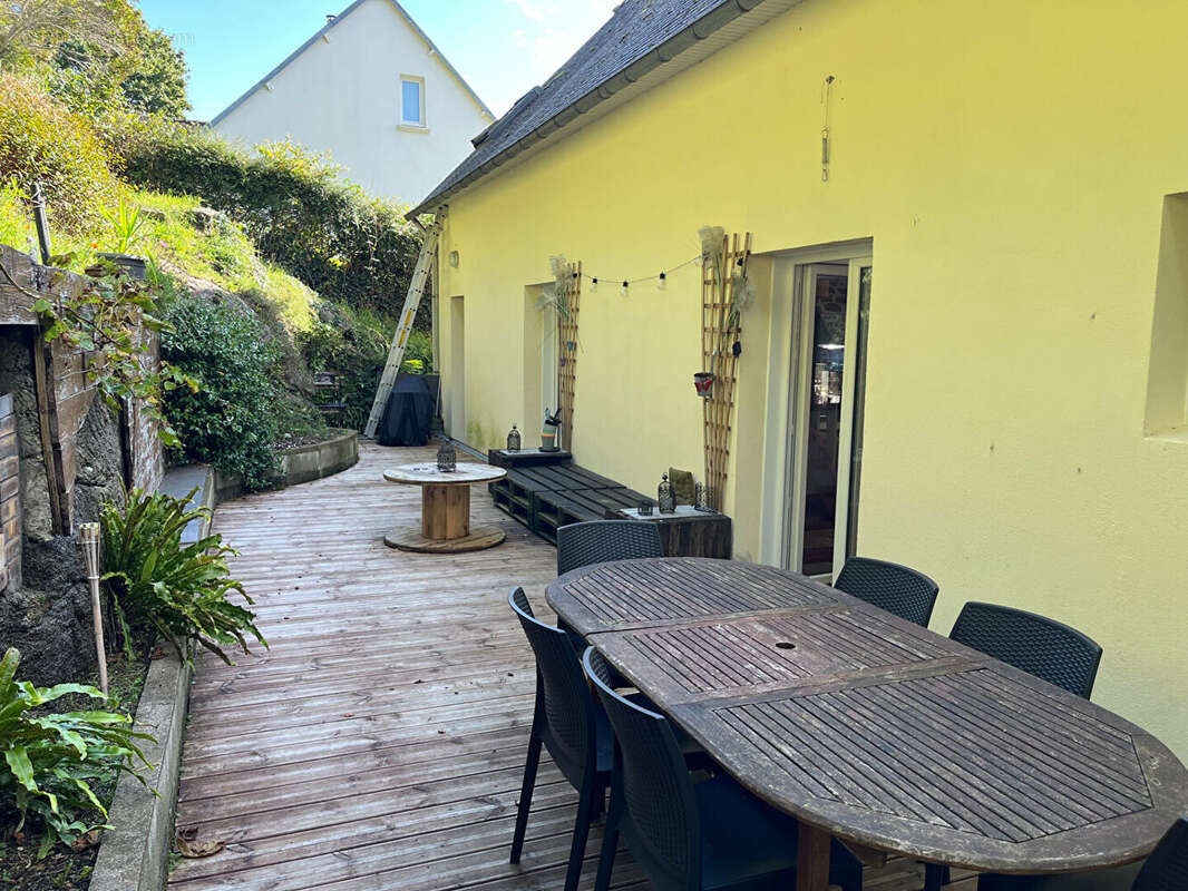 Maison à ERGUE-GABERIC