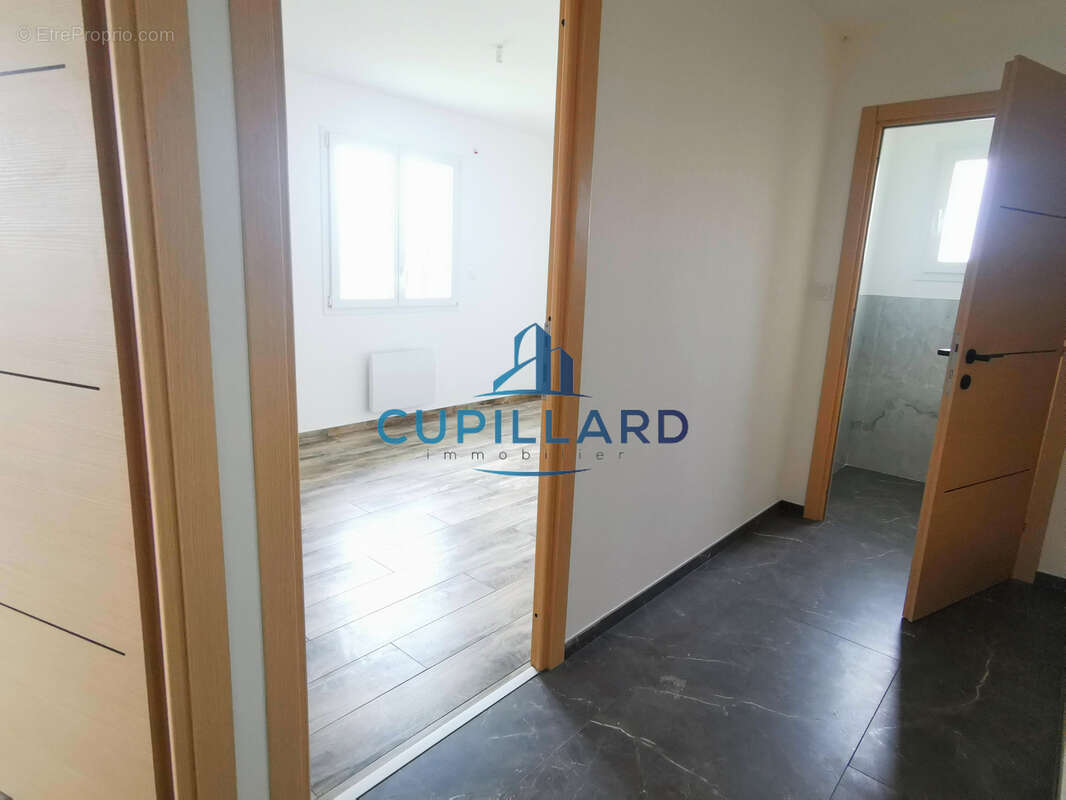 Maison neuve plain-pied   Villerest (42300) - photo 8