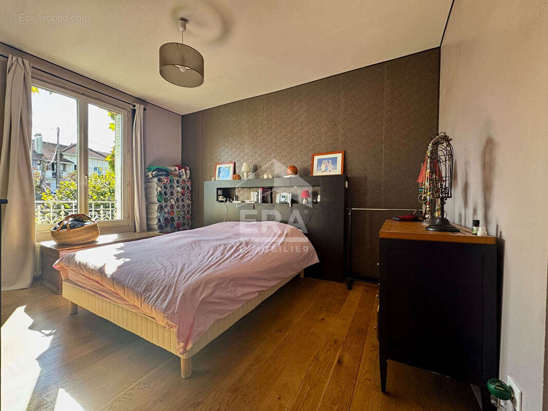 Maison à COMBS-LA-VILLE