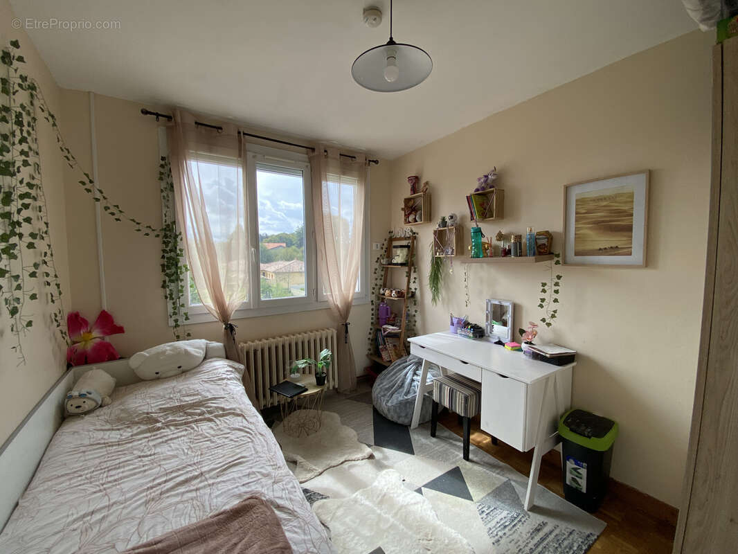 Maison à SAINT-MACAIRE-EN-MAUGES