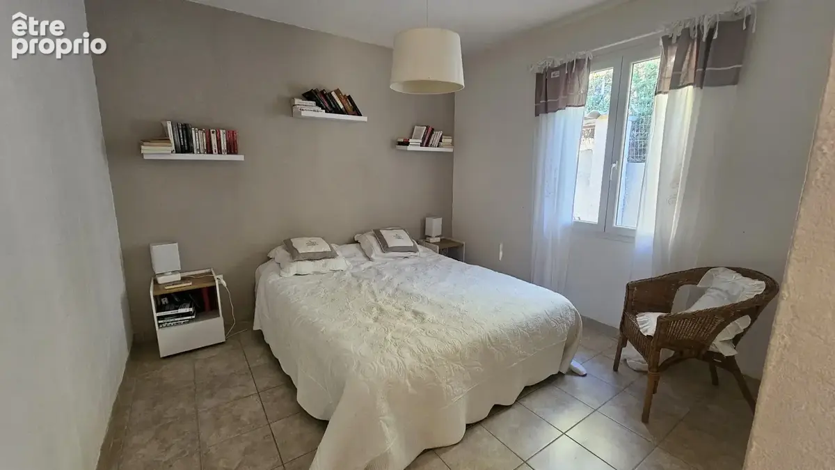 FREJUS, superbe villa avec piscine dans domaine sécurisé - photo 16
