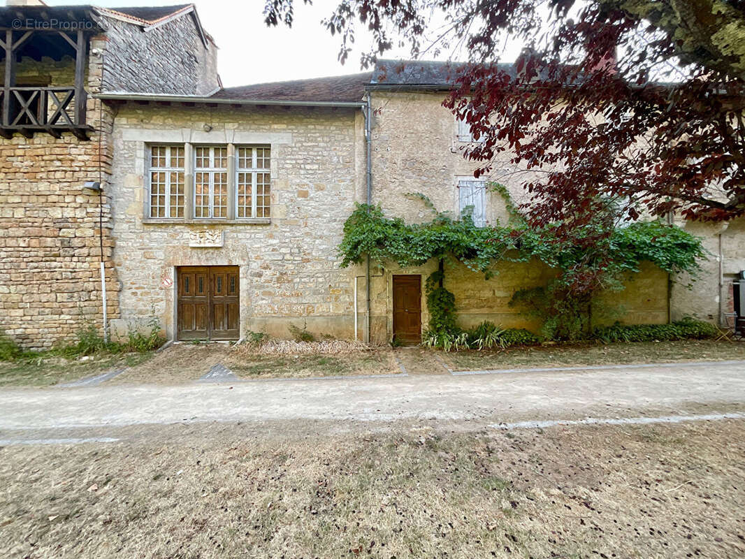 Maison Marcilhac Sur Cele 5 pièce(s) 135 m2 - photo 2